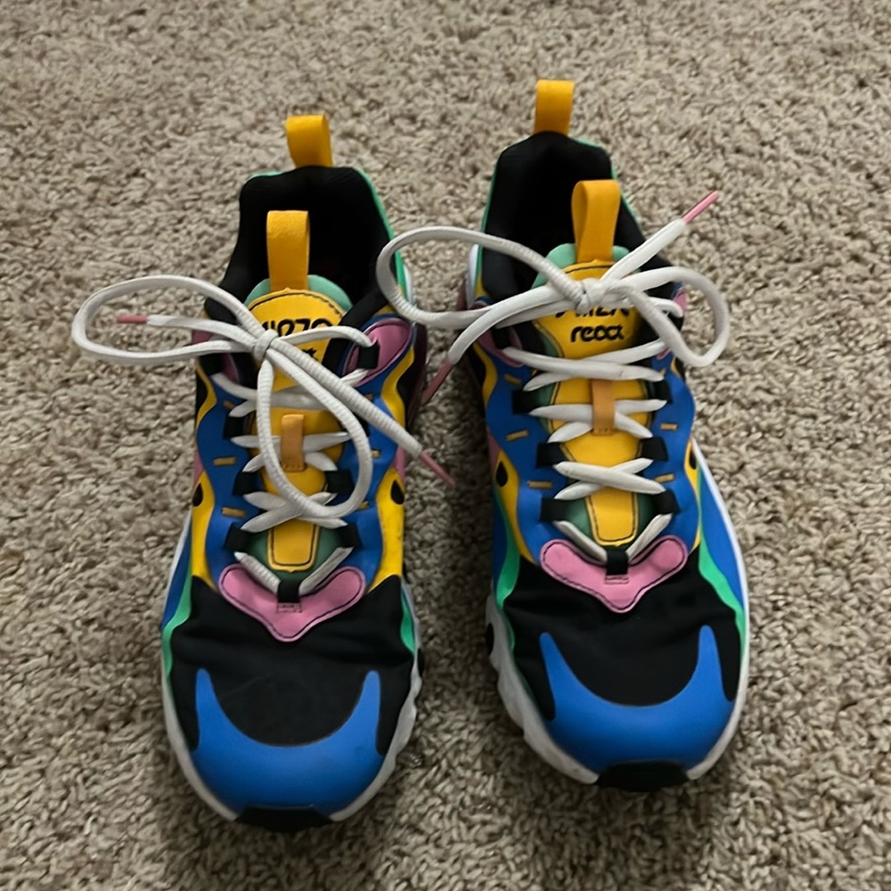 Nike Air270 react size 6.5 youth